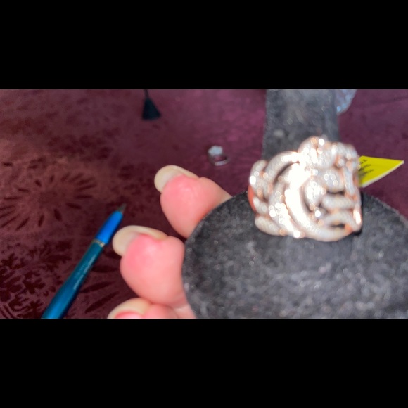 DIAMOND ACCENT RING - Picture 4 of 8